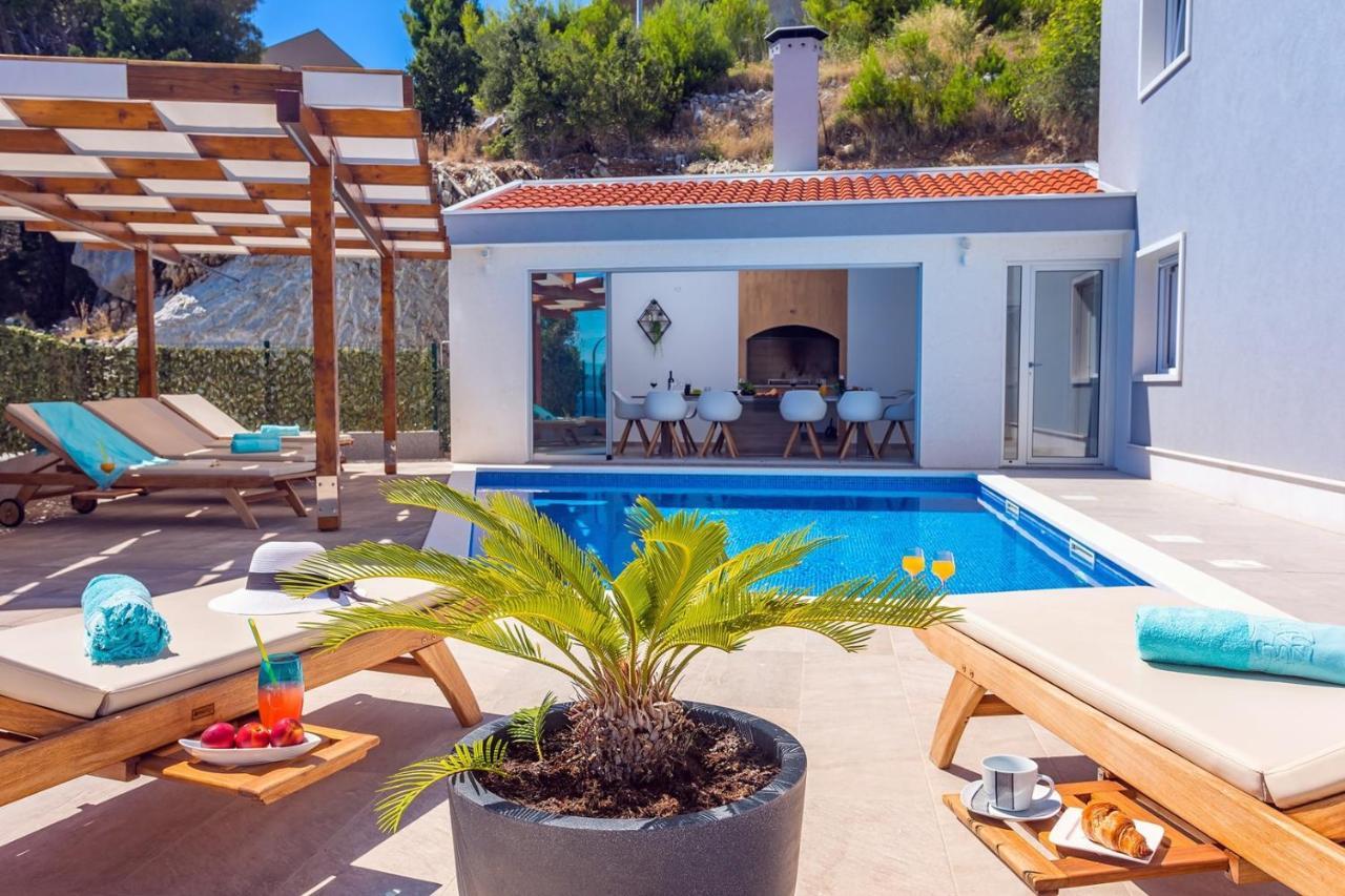 Villa Matan - Only 200M From The Sandy Beaches, Private 28M2 Pool Omiš Kültér fotó