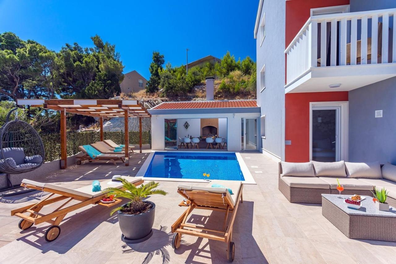Villa Matan - Only 200M From The Sandy Beaches, Private 28M2 Pool Omiš Kültér fotó
